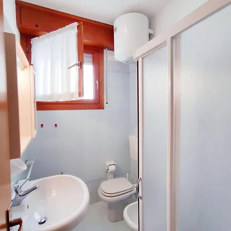 Bright Flat With Terrace Lägenhet