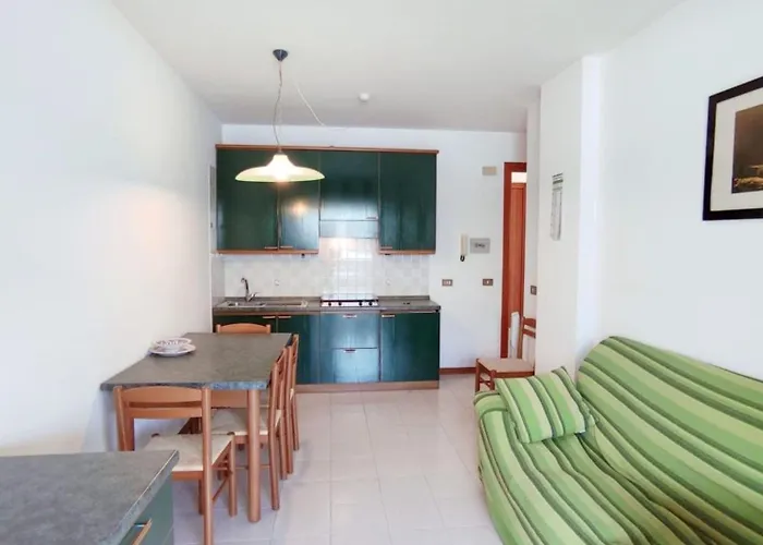 Lejlighed Bright Flat With Terrace